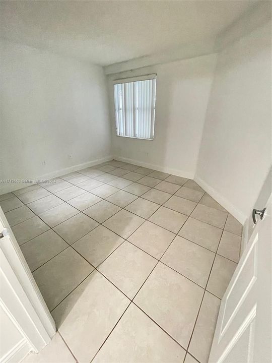 For Rent: $2,250 (2 beds, 2 baths, 1137 Square Feet)