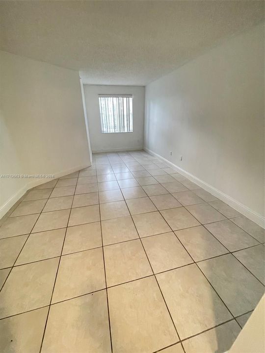 For Rent: $2,250 (2 beds, 2 baths, 1137 Square Feet)