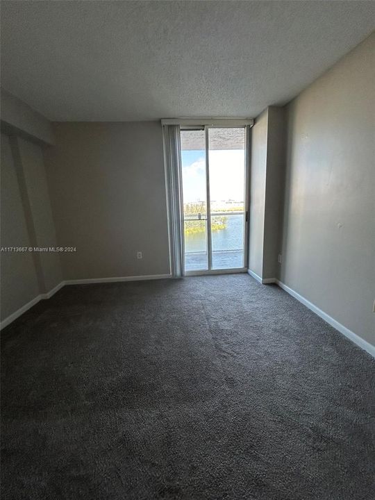 For Rent: $2,700 (2 beds, 2 baths, 914 Square Feet)