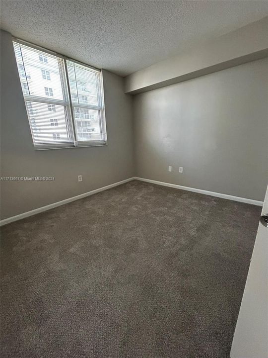 For Rent: $2,700 (2 beds, 2 baths, 914 Square Feet)