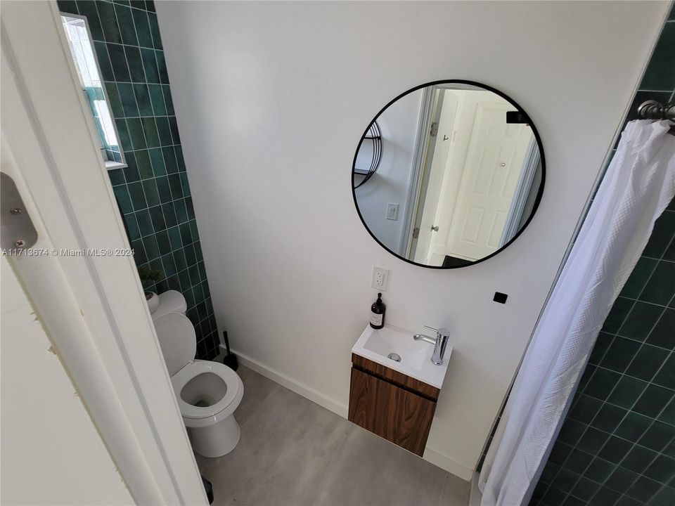 MAN CAVE OR COULD BE IN-LAW QUARTERS BATHROOM