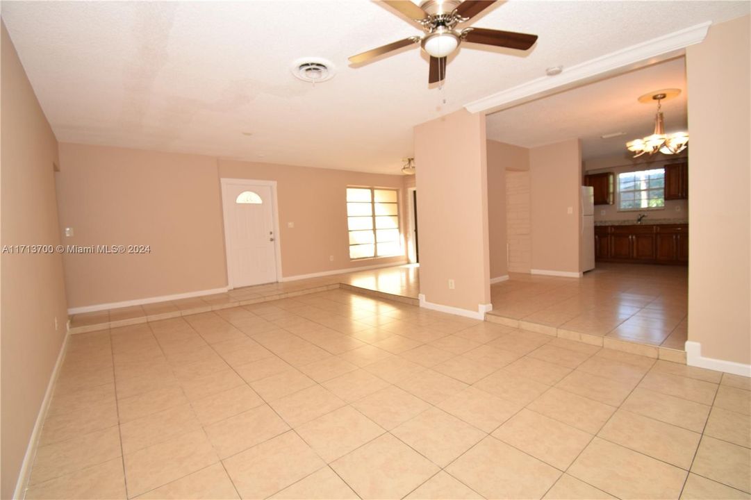 For Sale: $447,500 (4 beds, 2 baths, 2013 Square Feet)