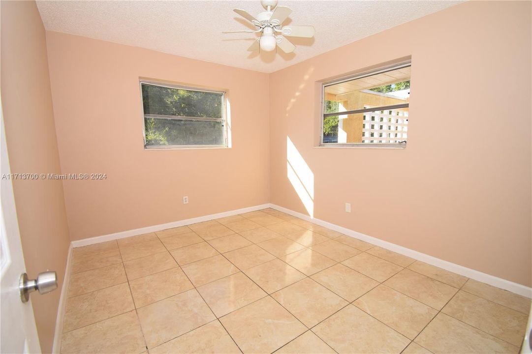 For Sale: $447,500 (4 beds, 2 baths, 2013 Square Feet)