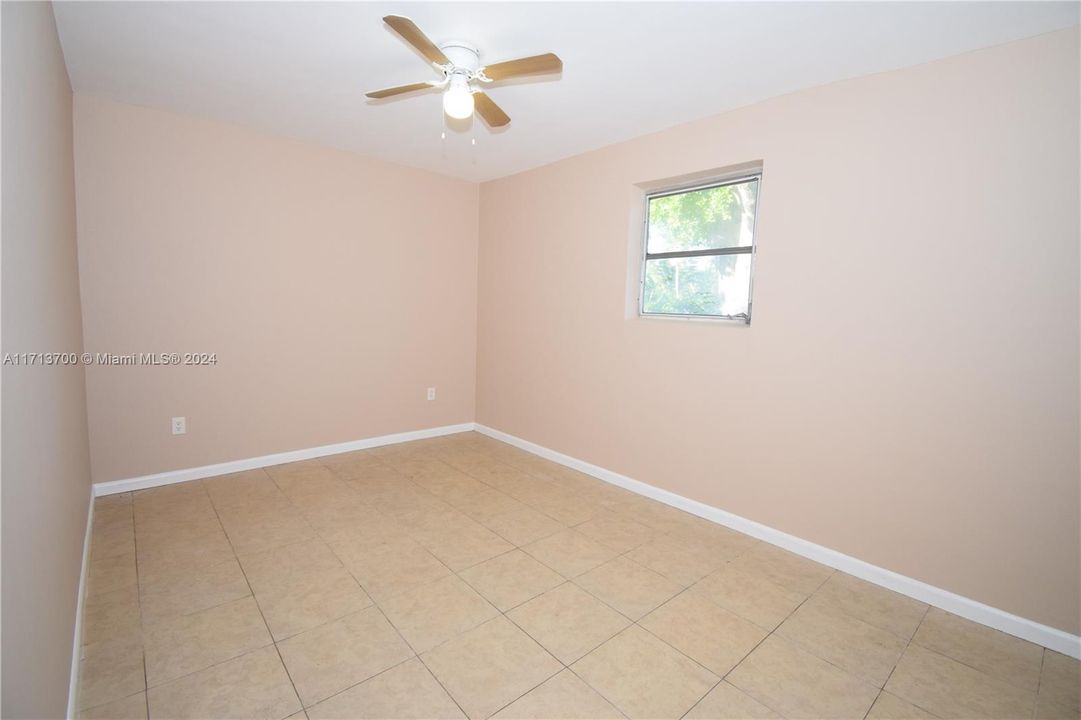 For Sale: $447,500 (4 beds, 2 baths, 2013 Square Feet)