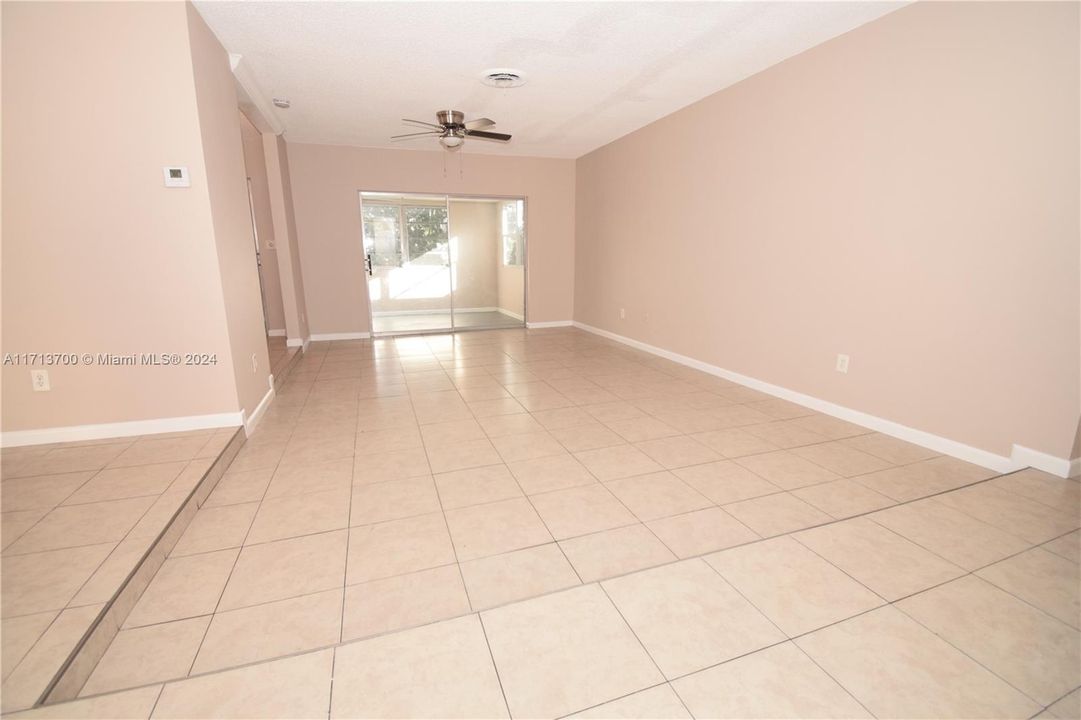 For Sale: $447,500 (4 beds, 2 baths, 2013 Square Feet)