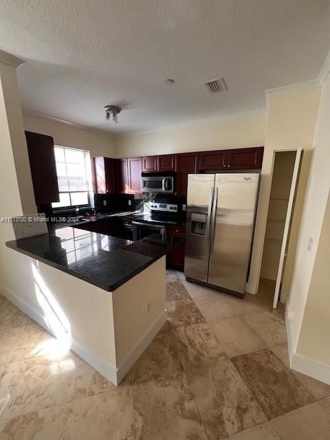 For Rent: $4,900 (2 beds, 2 baths, 1875 Square Feet)