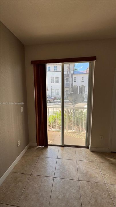 For Rent: $3,000 (3 beds, 2 baths, 1340 Square Feet)