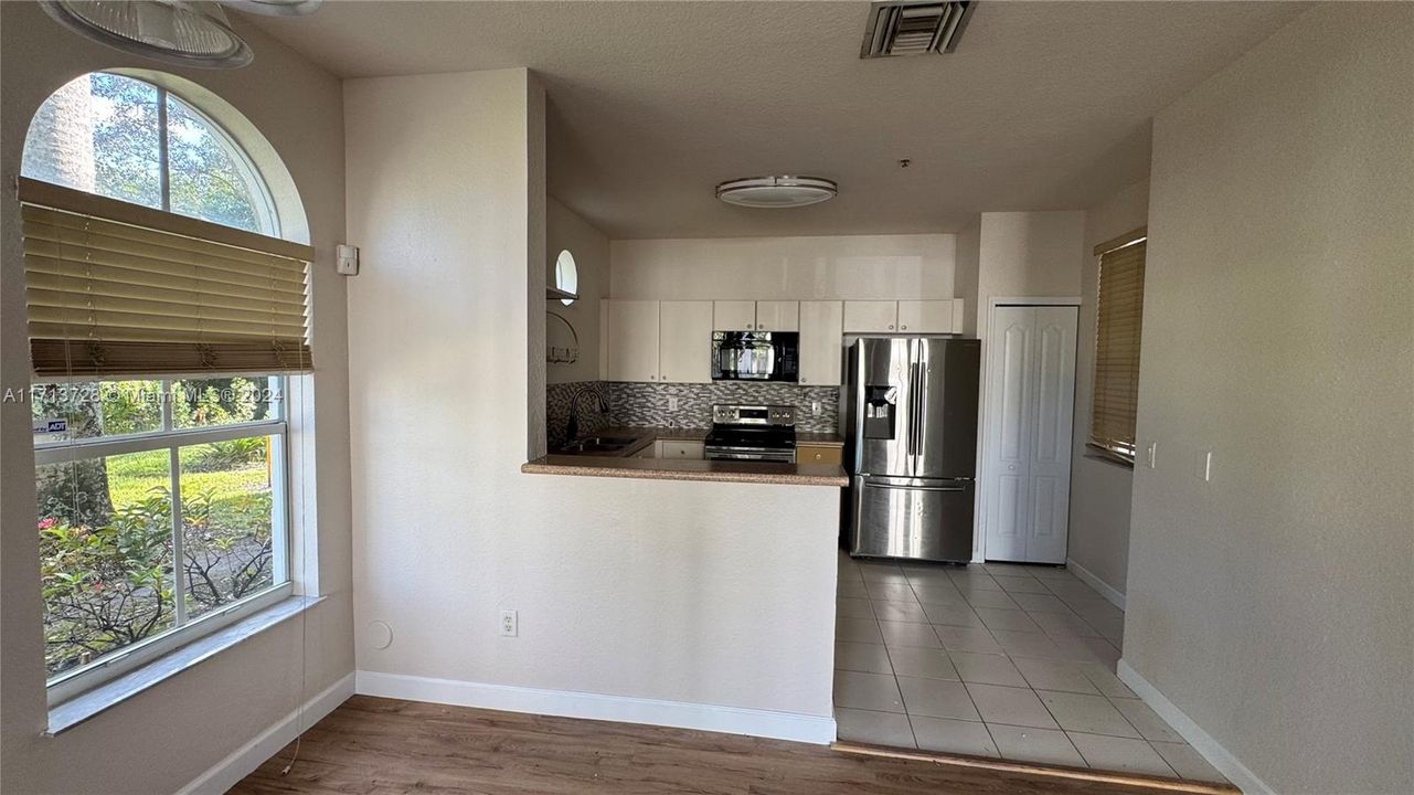 For Rent: $3,000 (3 beds, 2 baths, 1340 Square Feet)