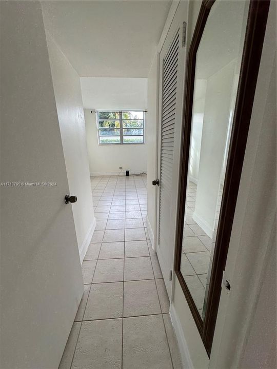 For Rent: $2,500 (2 beds, 2 baths, 1200 Square Feet)