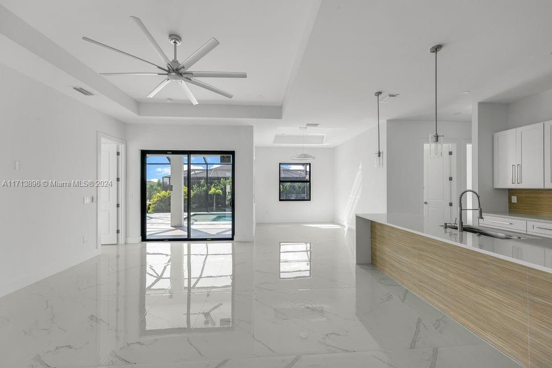 En Renta: $3,800 (3 camas, 3 baños, 2135 Pies cuadrados)