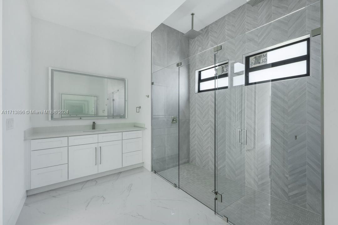 En Renta: $3,800 (3 camas, 3 baños, 2135 Pies cuadrados)