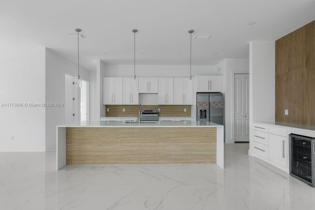 En Renta: $3,800 (3 camas, 3 baños, 2135 Pies cuadrados)