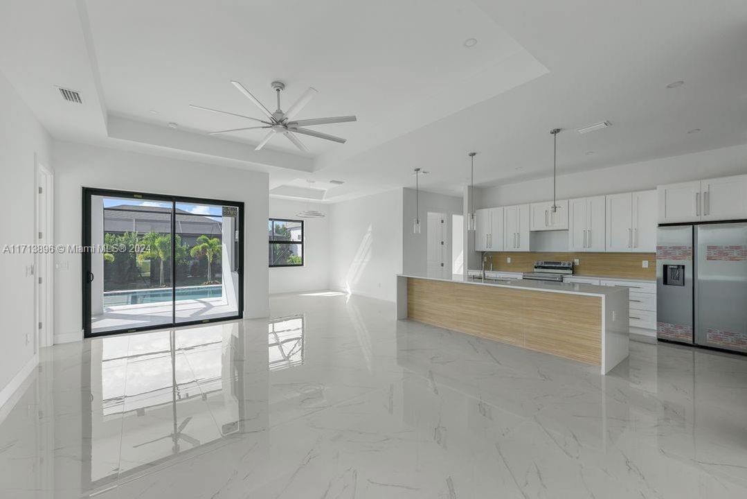 En Renta: $3,800 (3 camas, 3 baños, 2135 Pies cuadrados)