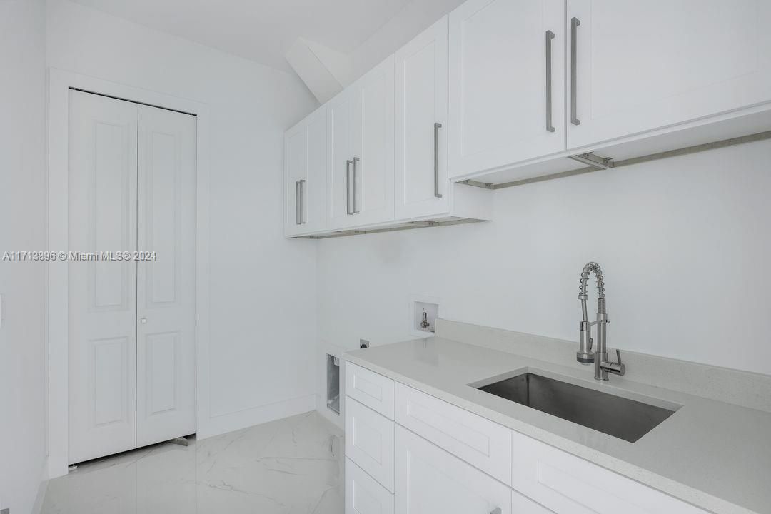 En Renta: $3,800 (3 camas, 3 baños, 2135 Pies cuadrados)