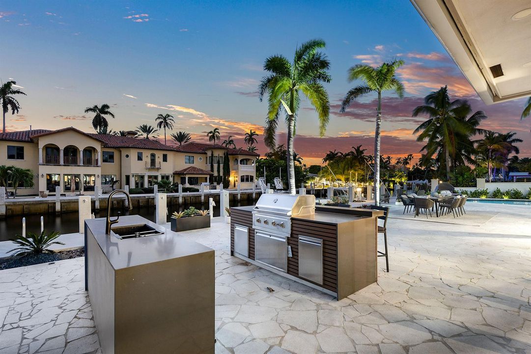 060-425CoralWay-FortLauderdale-FL-33301-