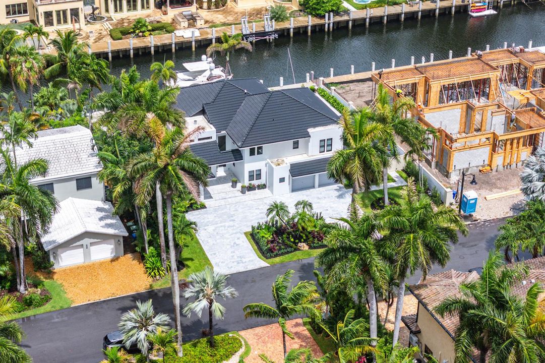 093-425CoralWay-FortLauderdale-FL-33301-