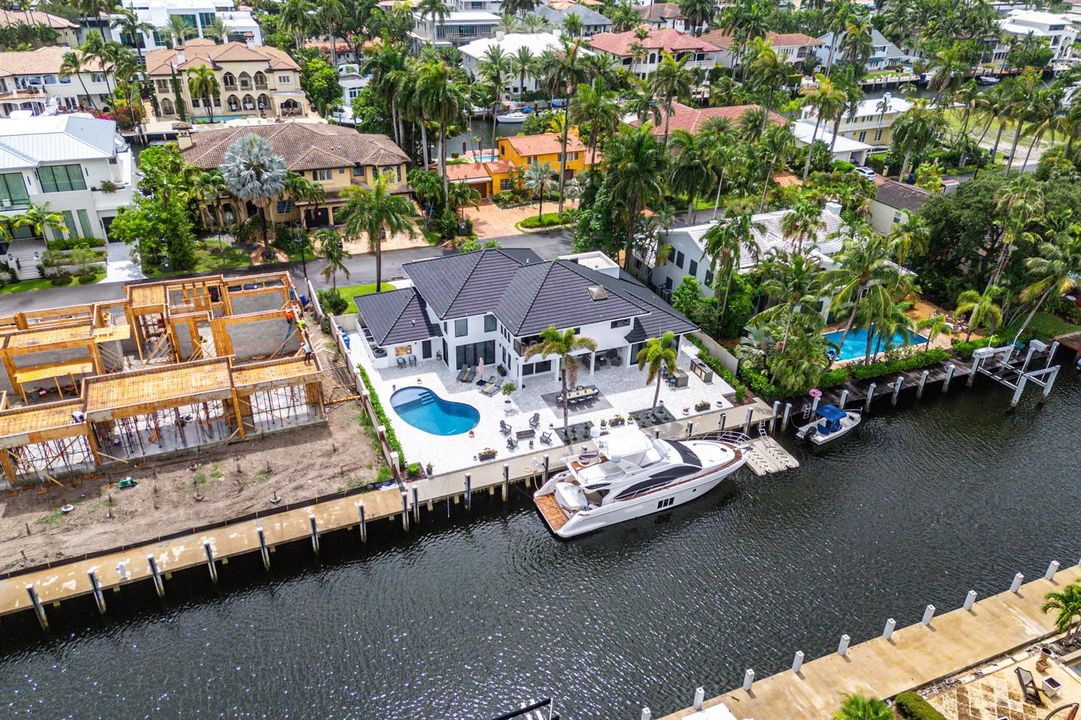 096-425CoralWay-FortLauderdale-FL-33301-