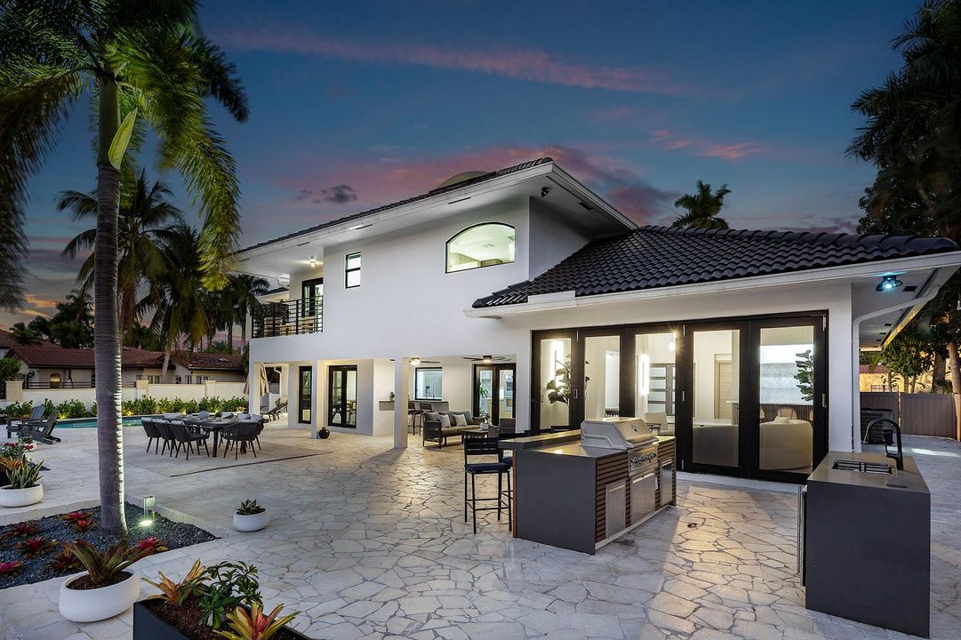 059-425CoralWay-FortLauderdale-FL-33301-