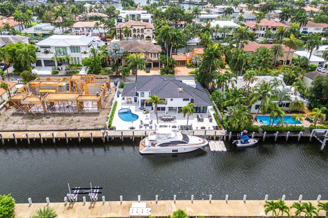 097-425CoralWay-FortLauderdale-FL-33301-