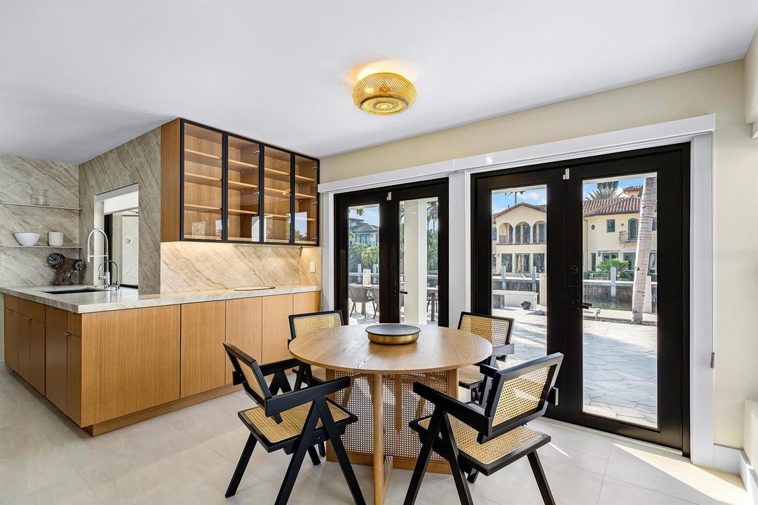 017-425CoralWay-FortLauderdale-FL-33301-
