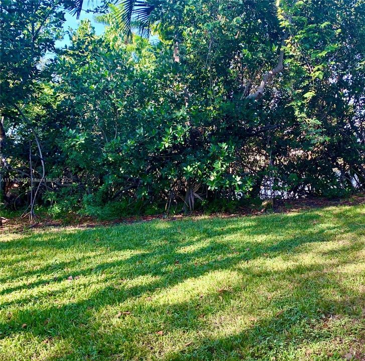 For Sale: $360,000 (3 beds, 2 baths, 1688 Square Feet)