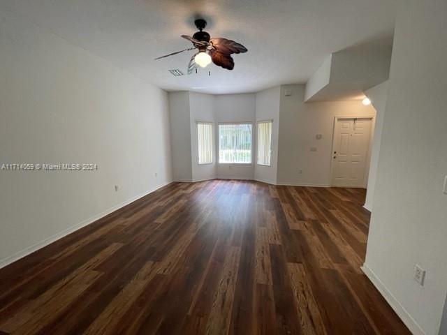 For Rent: $2,250 (2 beds, 2 baths, 1431 Square Feet)