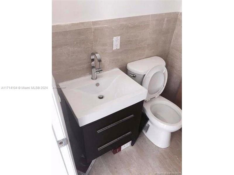 For Rent: $2,950 (2 beds, 2 baths, 1480 Square Feet)