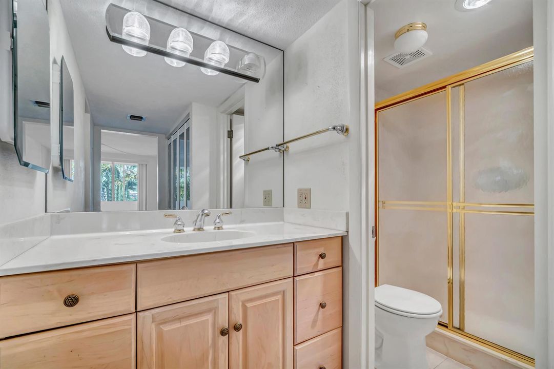 2528 Boundbrook Dr Interior (18)