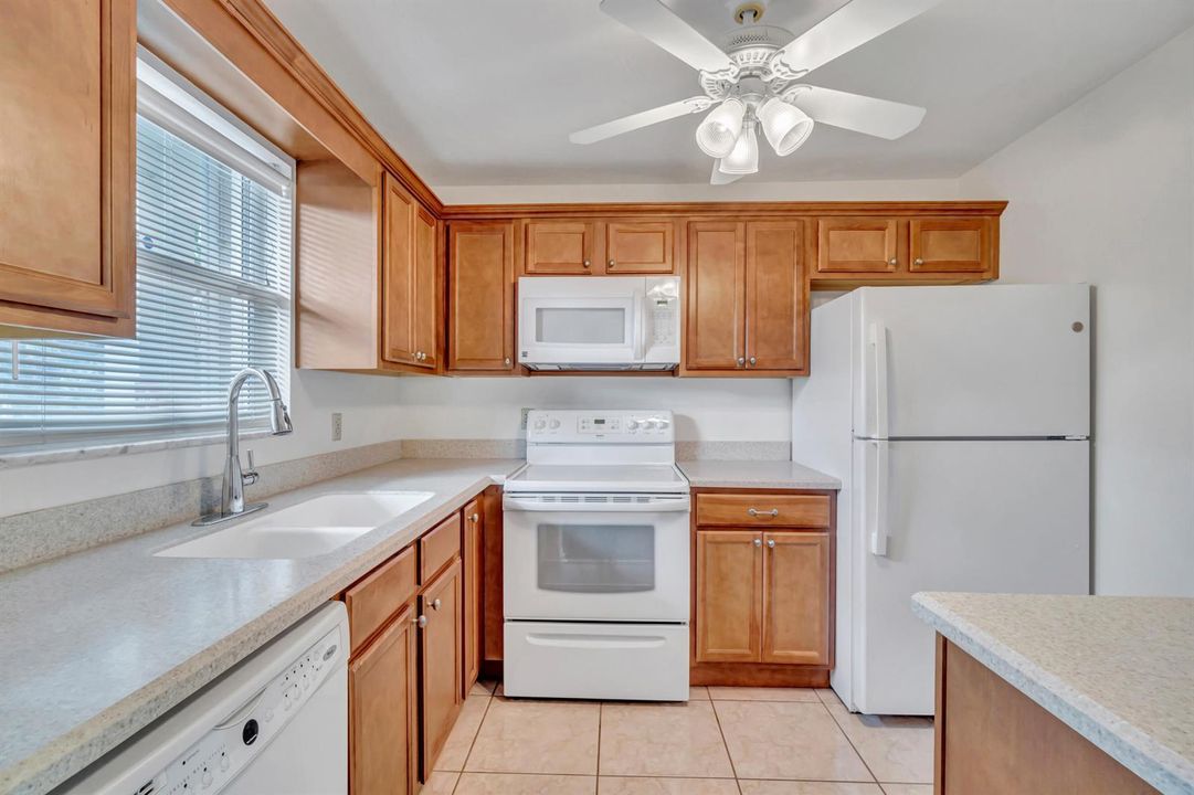 2528 Boundbrook Dr Interior (2)