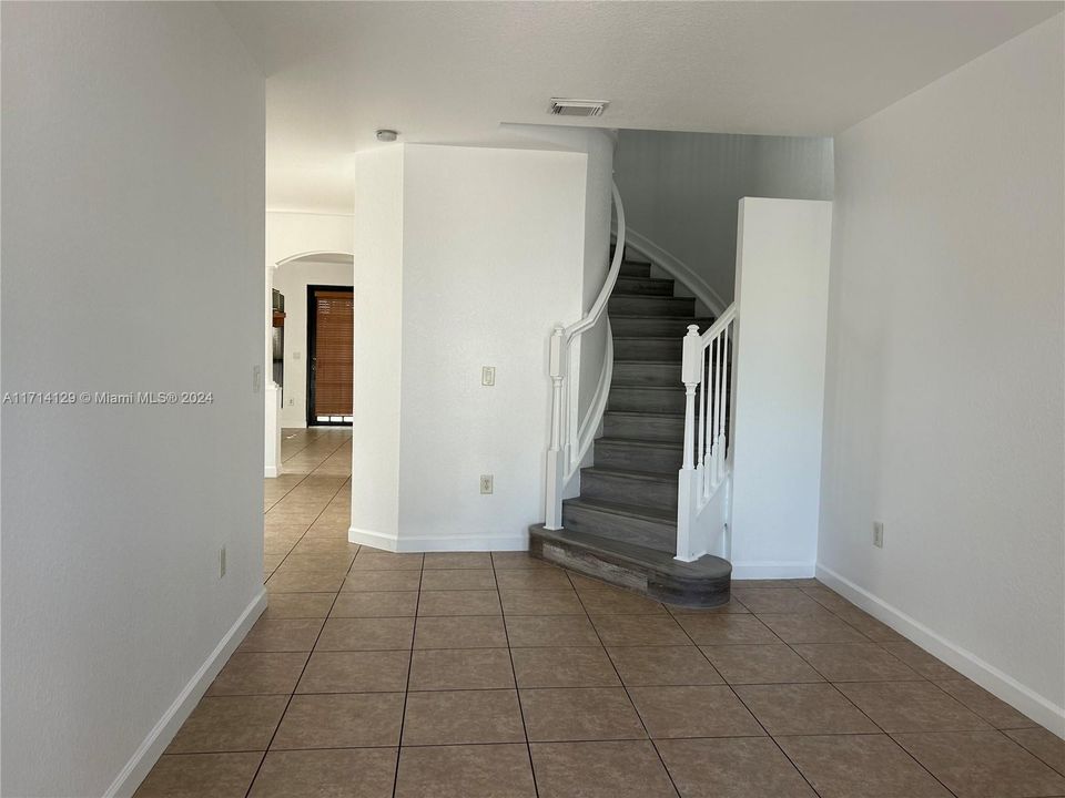 For Rent: $3,600 (3 beds, 2 baths, 1854 Square Feet)