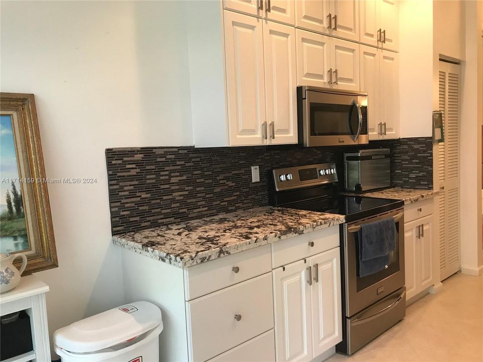 For Rent: $3,100 (3 beds, 2 baths, 1772 Square Feet)