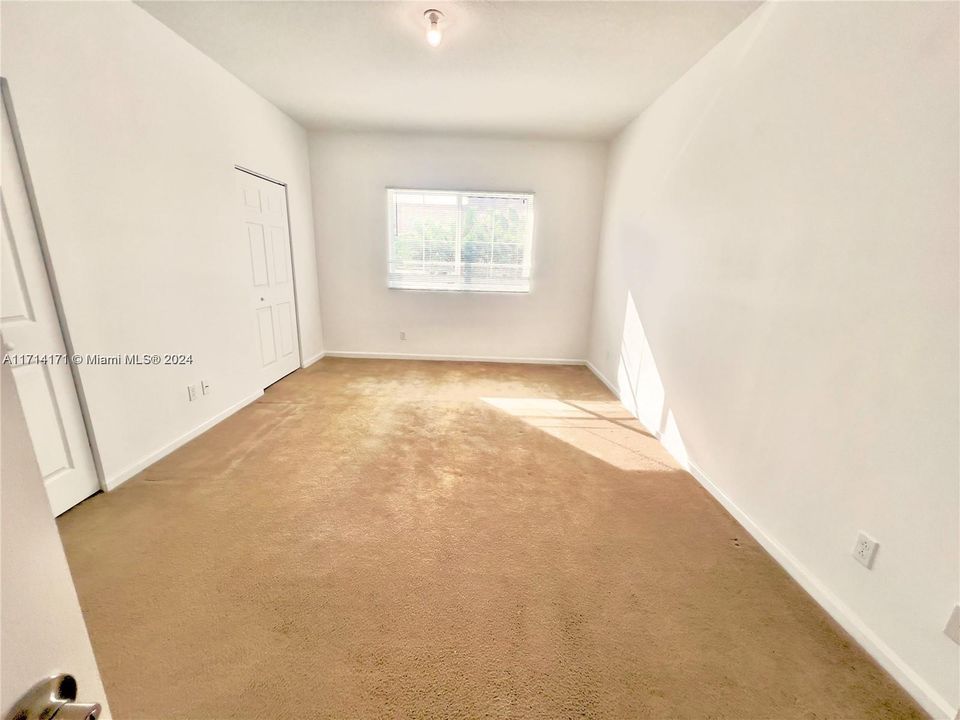 For Rent: $2,300 (2 beds, 2 baths, 1454 Square Feet)