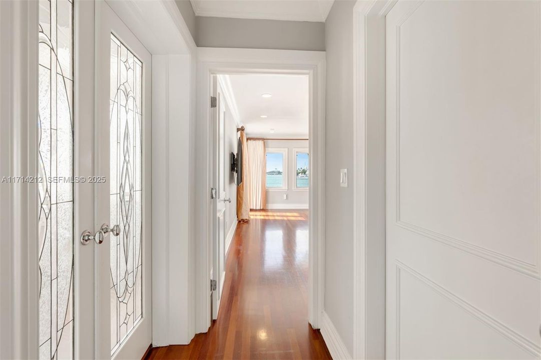 Active With Contract: $17,500,000 (4 beds, 5 baths, 5050 Square Feet)