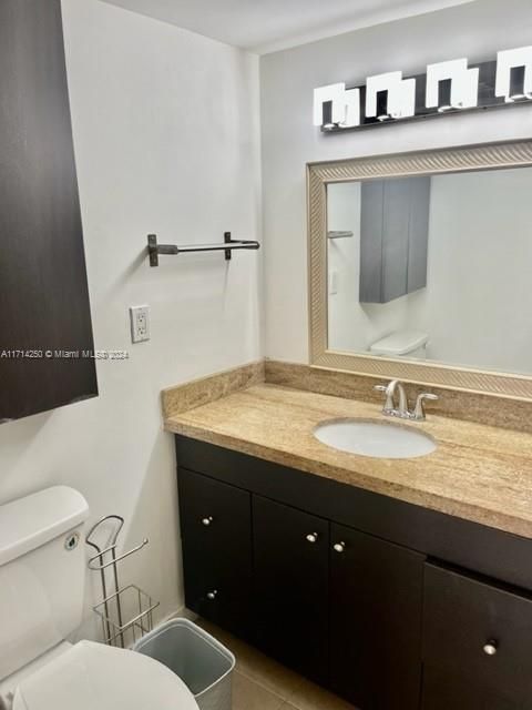 В аренду: $2,995 (2 спален, 2 ванн, 1104 Квадратных фут)