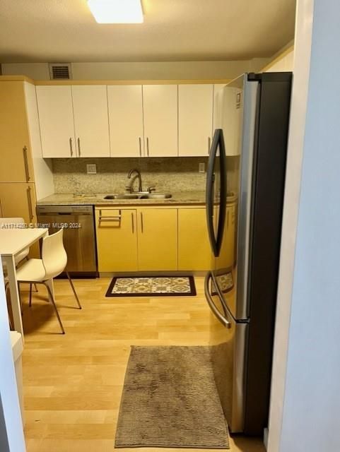 В аренду: $2,995 (2 спален, 2 ванн, 1104 Квадратных фут)