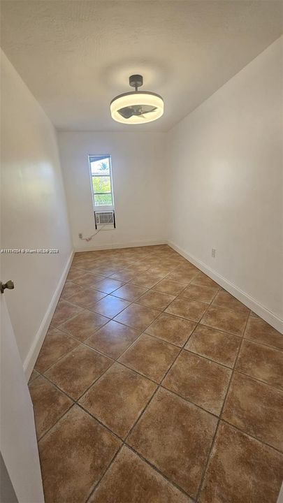 For Rent: $4,990 (2 beds, 2 baths, 2081 Square Feet)