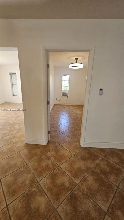 For Rent: $4,990 (2 beds, 2 baths, 2081 Square Feet)