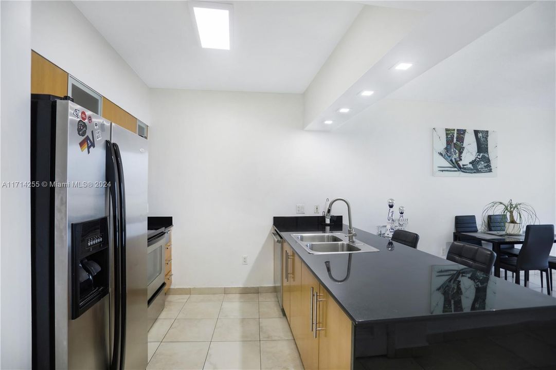 En Venta: $390,000 (1 camas, 1 baños, 821 Pies cuadrados)