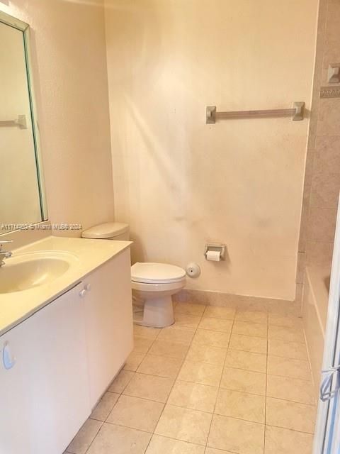 For Rent: $2,000 (3 beds, 2 baths, 1060 Square Feet)