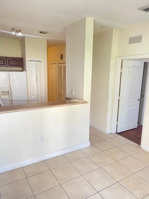 For Rent: $2,000 (3 beds, 2 baths, 1060 Square Feet)