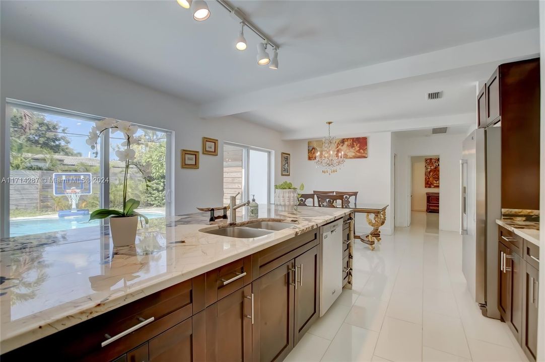 Недавно арендовано: $11,000 (3 спален, 3 ванн, 1504 Квадратных фут)