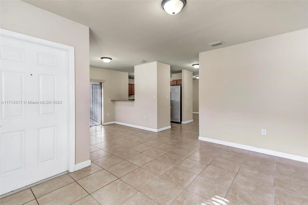 For Rent: $2,700 (3 beds, 2 baths, 1515 Square Feet)