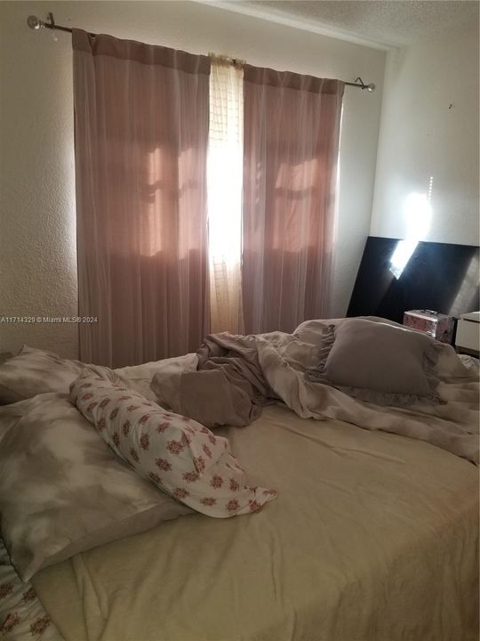 В аренду: $1,950 (3 спален, 2 ванн, 1167 Квадратных фут)