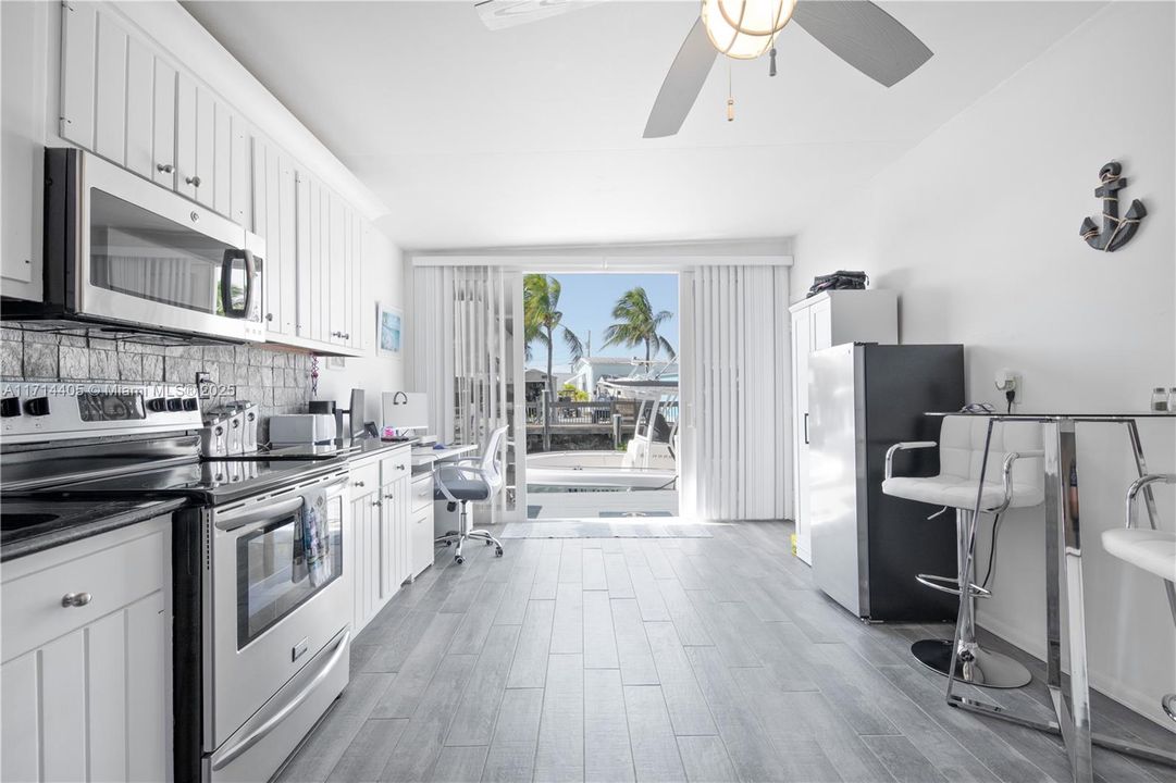 待售: $275,000 (3 贝兹, 2 浴室, 0 平方英尺)