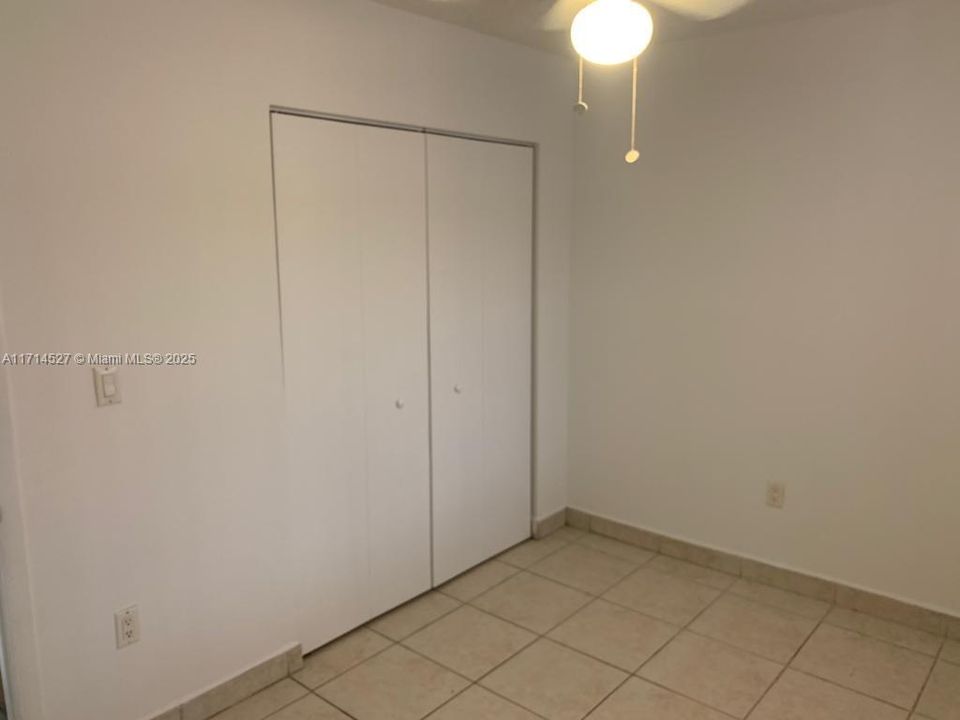 For Rent: $2,575 (3 beds, 2 baths, 1040 Square Feet)