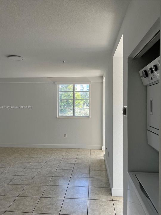 For Rent: $3,500 (2 beds, 2 baths, 1300 Square Feet)