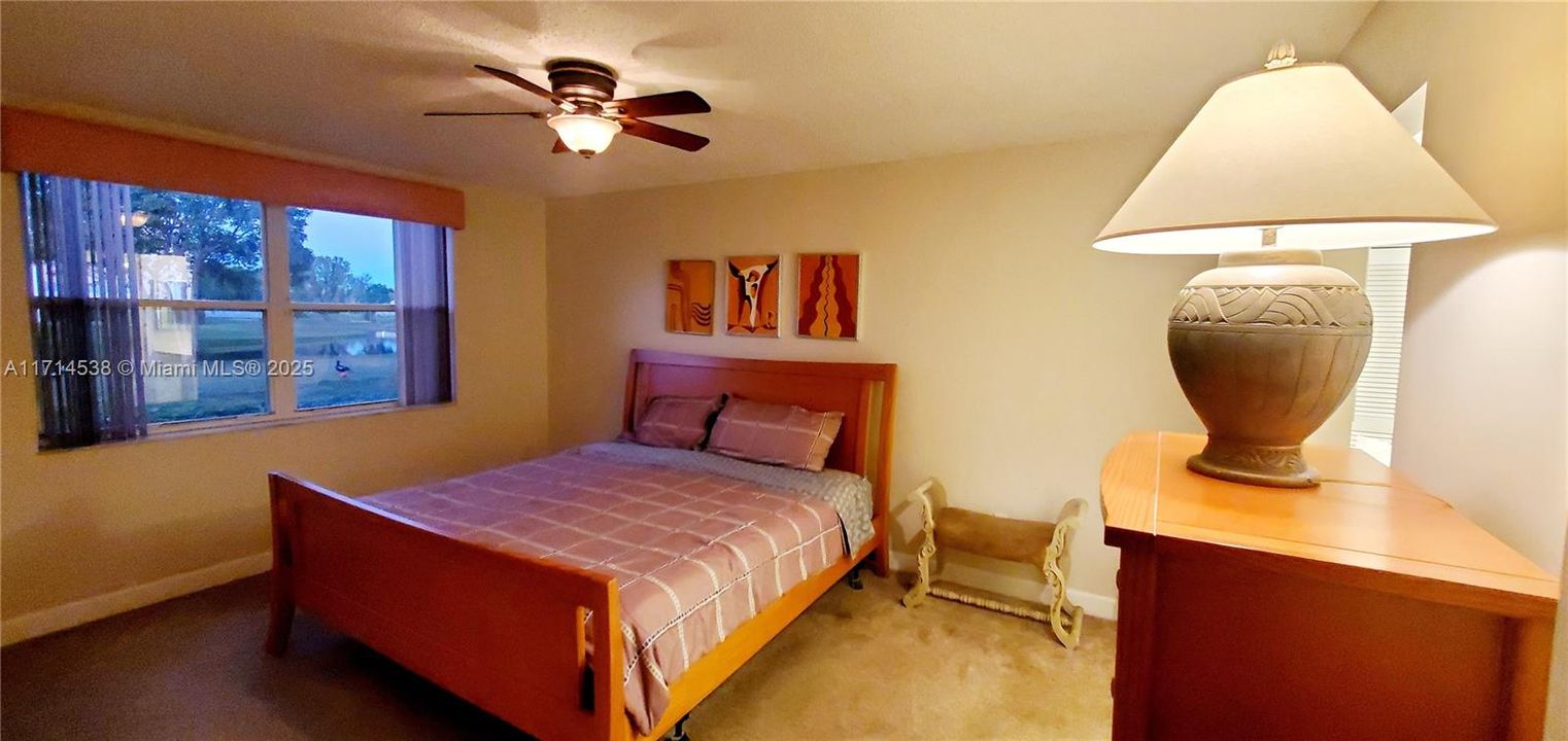 For Sale: $199,000 (2 beds, 2 baths, 1250 Square Feet)