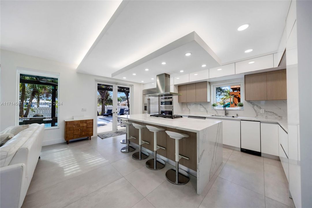 最近租的: $6,300 (4 贝兹, 3 浴室, 2614 平方英尺)