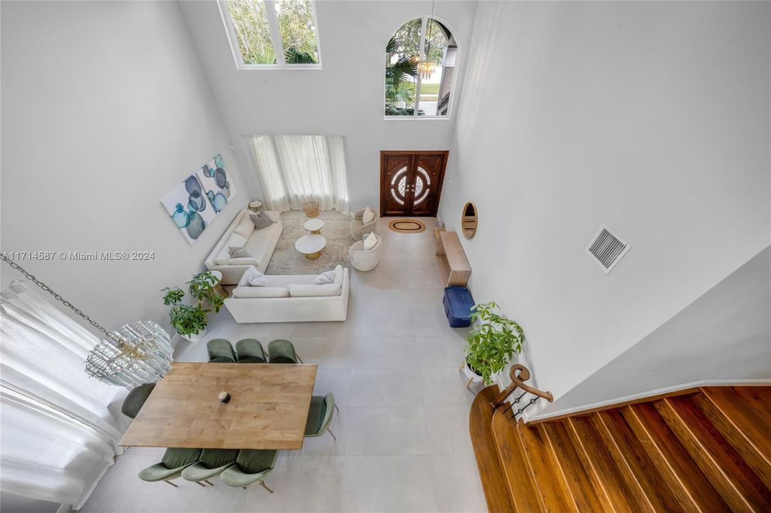 最近租的: $6,300 (4 贝兹, 3 浴室, 2614 平方英尺)