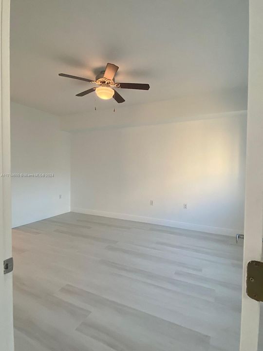 For Rent: $2,600 (2 beds, 2 baths, 1210 Square Feet)